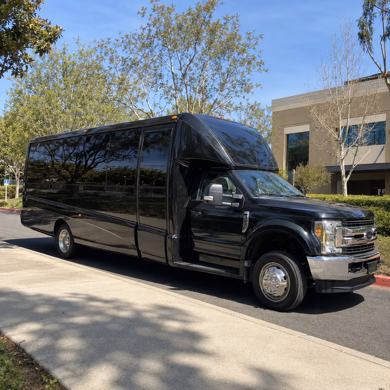 Camarillo Homecoming & Prom Party Bus Rentals