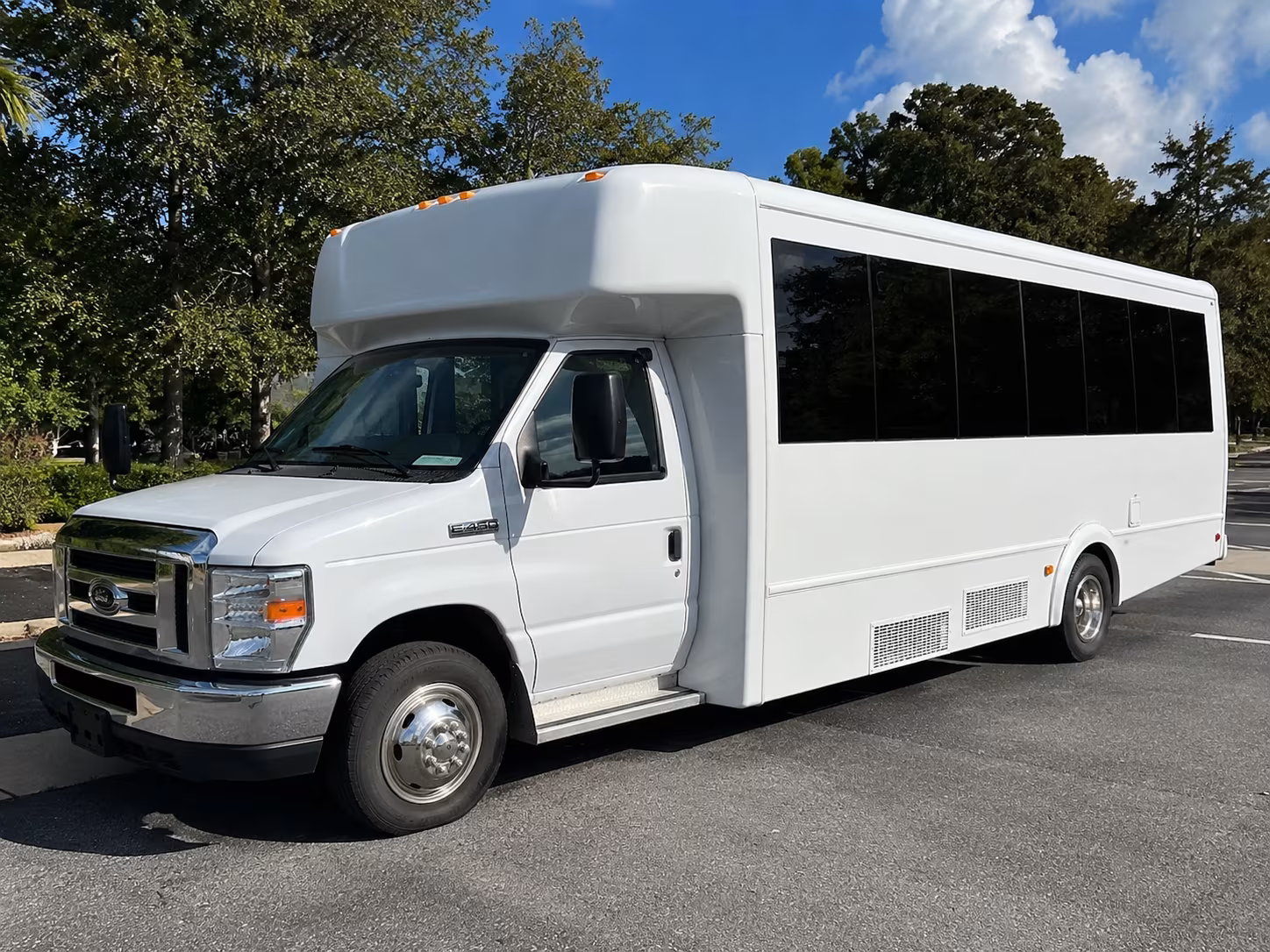 Santa Clarita Homecoming & Prom Party Bus Rentals