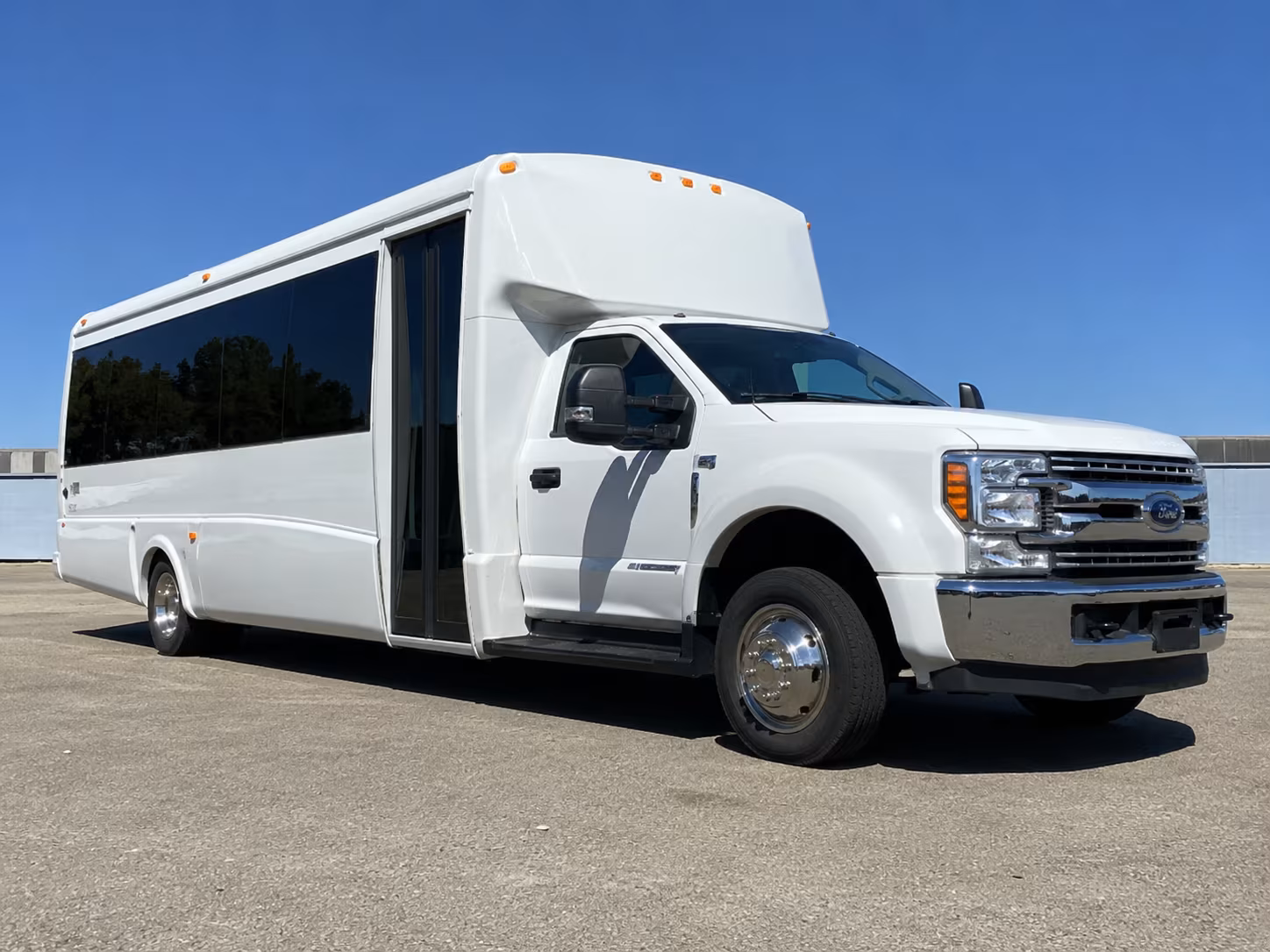 Santa Maria Corporate Transportation party bus exterior