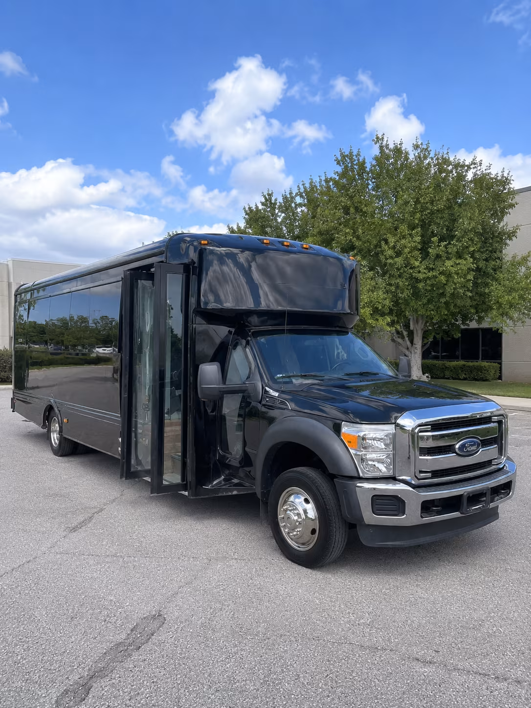 Santa Maria Winery Tour & Pub Crawl Transportation onboard seating